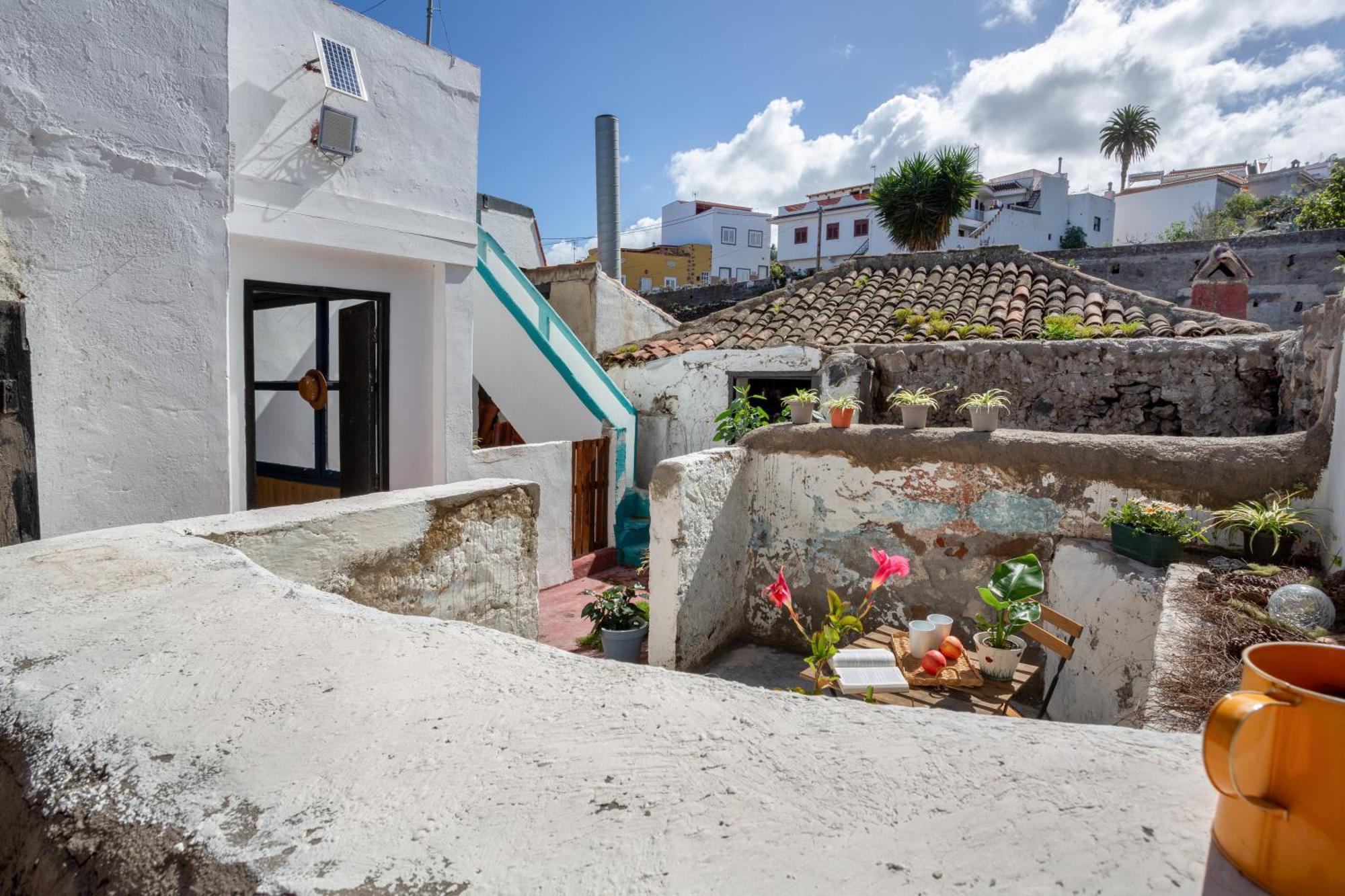 Un Jardin Al Mar Hotel Genoves Exterior photo